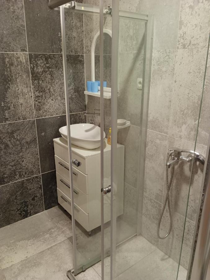Hostel & Cafe Mild Ohrid Ngoại thất bức ảnh