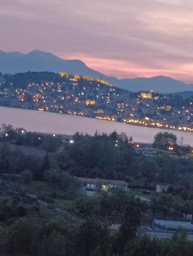 Hostel & Cafe Mild Ohrid Ngoại thất bức ảnh