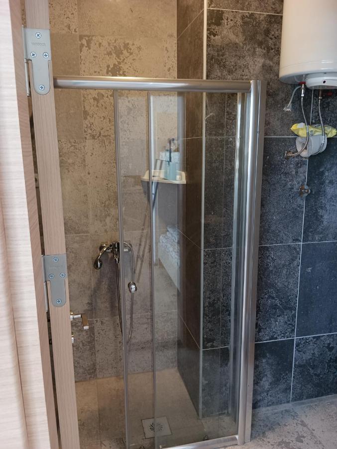 Hostel & Cafe Mild Ohrid Ngoại thất bức ảnh